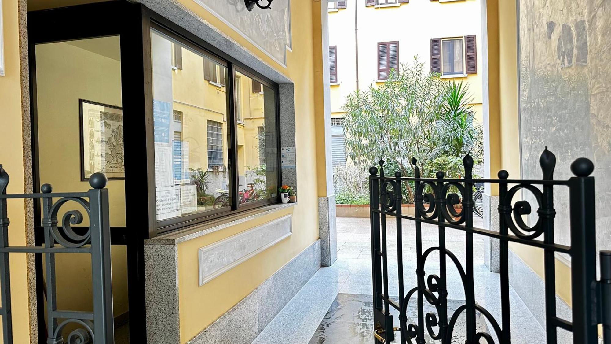 Lily Pads -Elegant Apartment- In The City Center Milano Exteriör bild