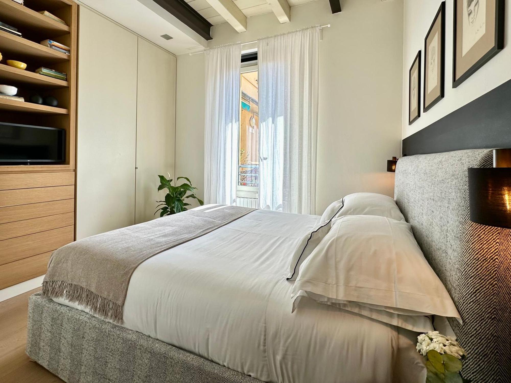 Lily Pads -Elegant Apartment- In The City Center Milano Exteriör bild